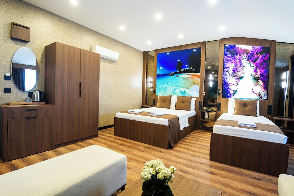 Family Triple Room photo 3