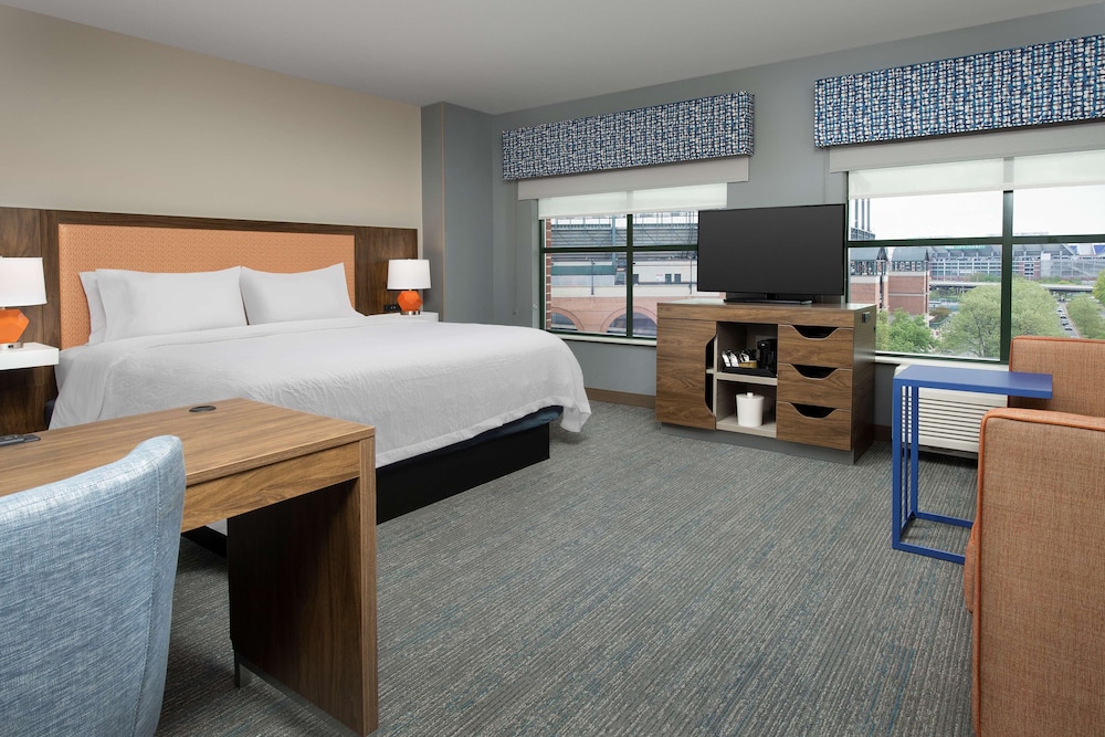 Room, 1 King Bed, Accessible - Photo 4
