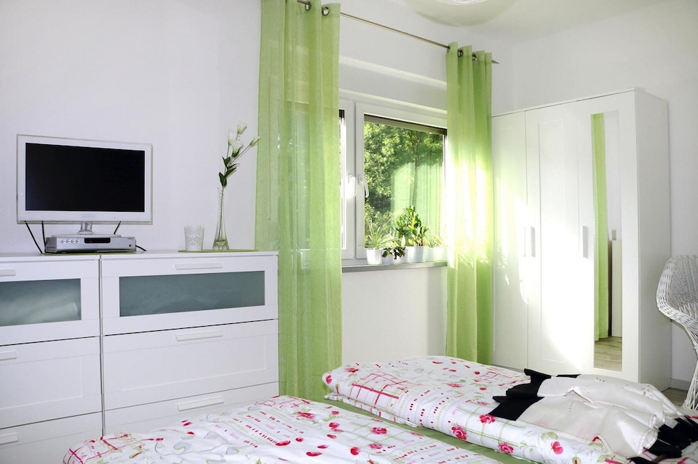 Apartment photo 2