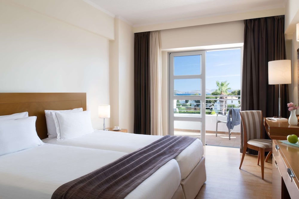 Standard Twin Room Sea View