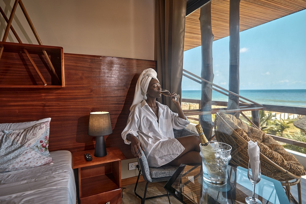 Design Double or Twin Room, Ocean View (Air Conditioned) photo 2