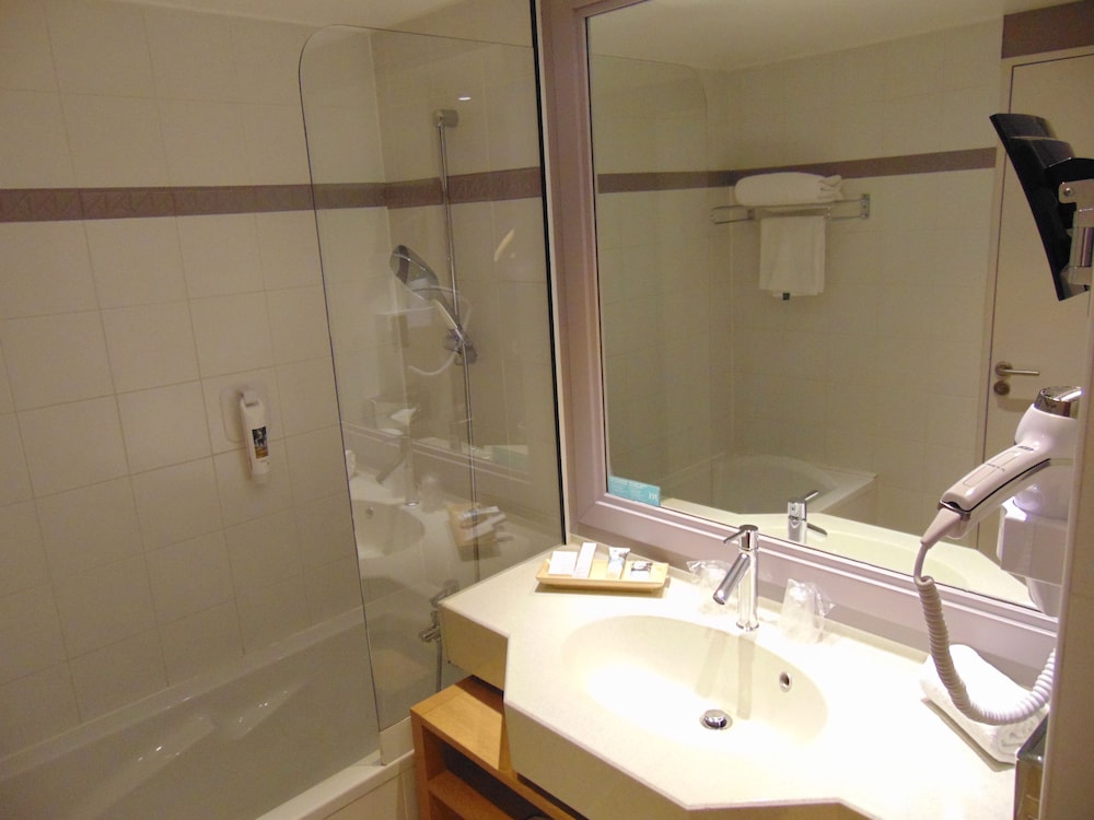 Suite, 1 Double Bed - Photo 6