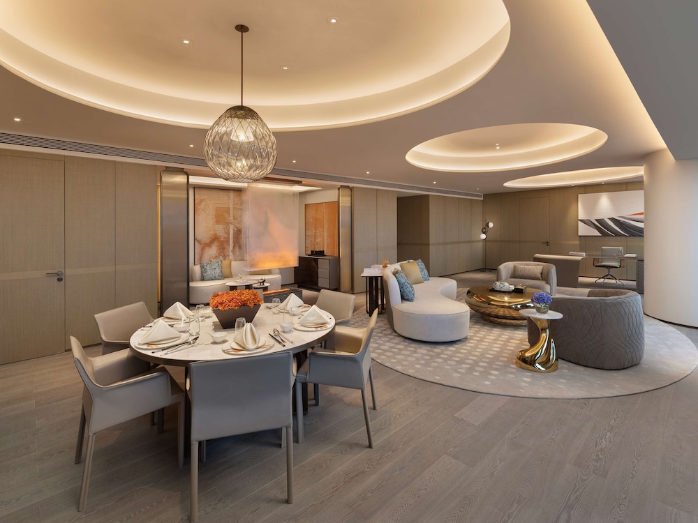 King Presidential Suite