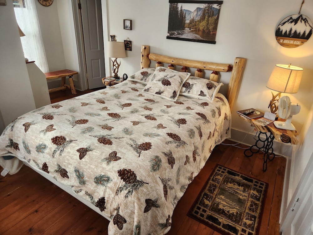Woodsy Room photo 3