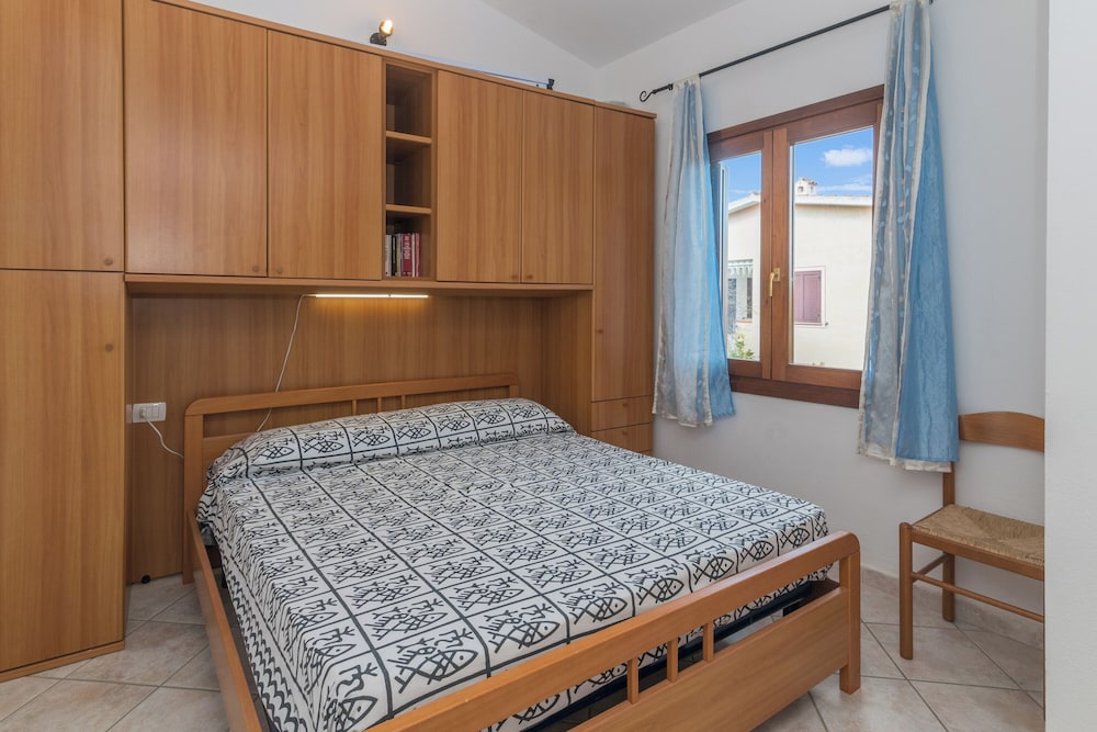 Standard Apartment, Multiple Bedrooms (Il Glicine 1.5 Km From The Beach)