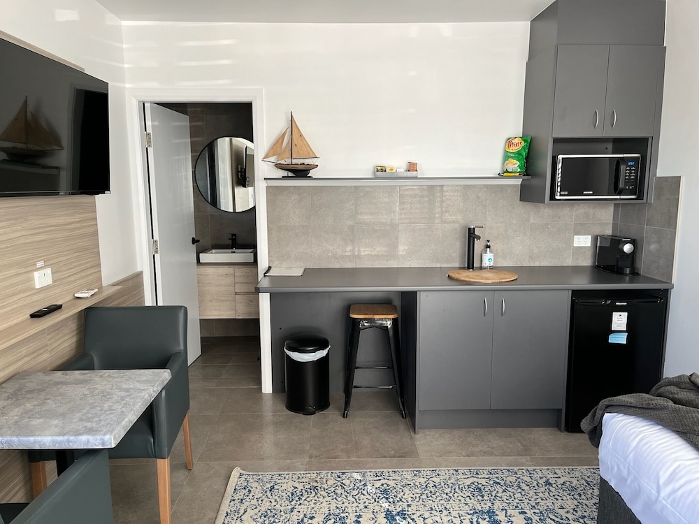 Deluxe Room, Kitchenette, Courtyard Area photo 2