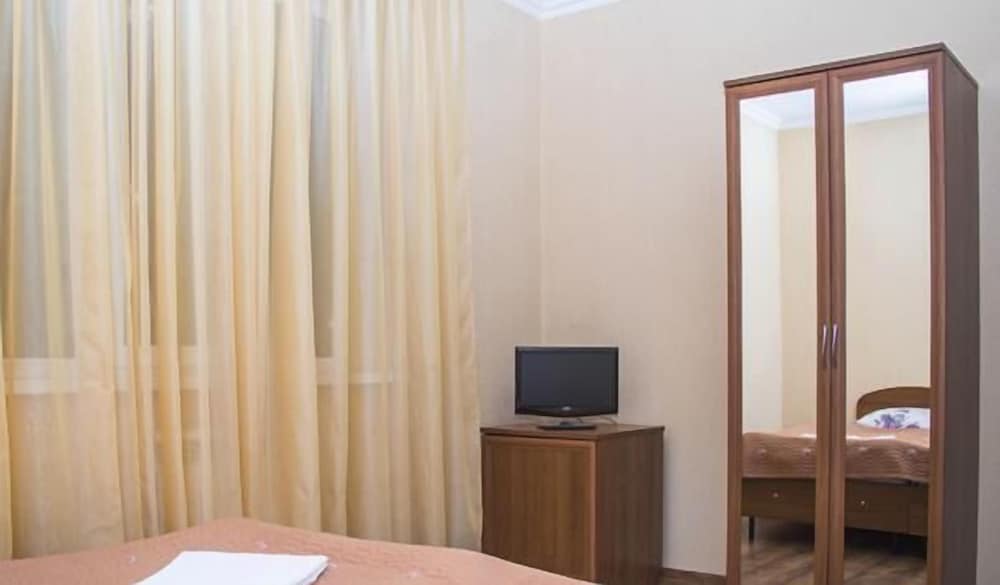 Standard Twin Room photo 2