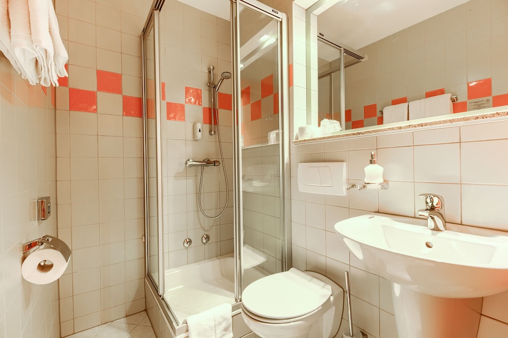 Economy Double Room, Balcony, River View - Photo 5