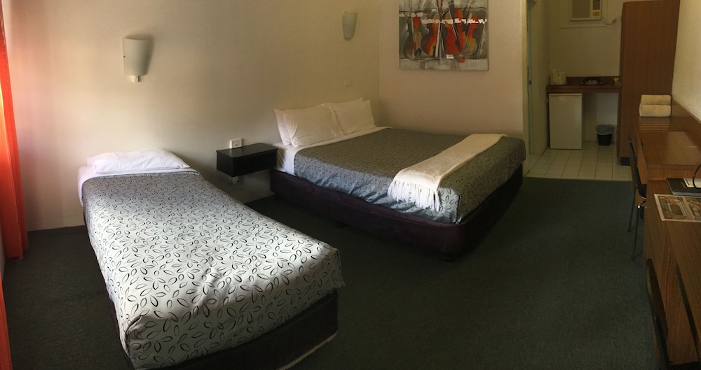 Superior Twin Room, Ground Floor photo 3