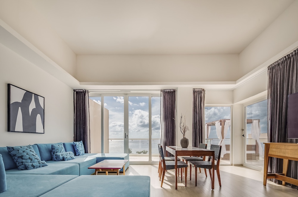 Suite, 1 King Bed, Non Smoking (Master) - Photo 6