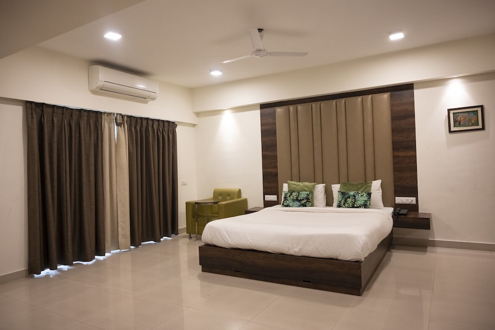 Premium Double Room, City View photo 3