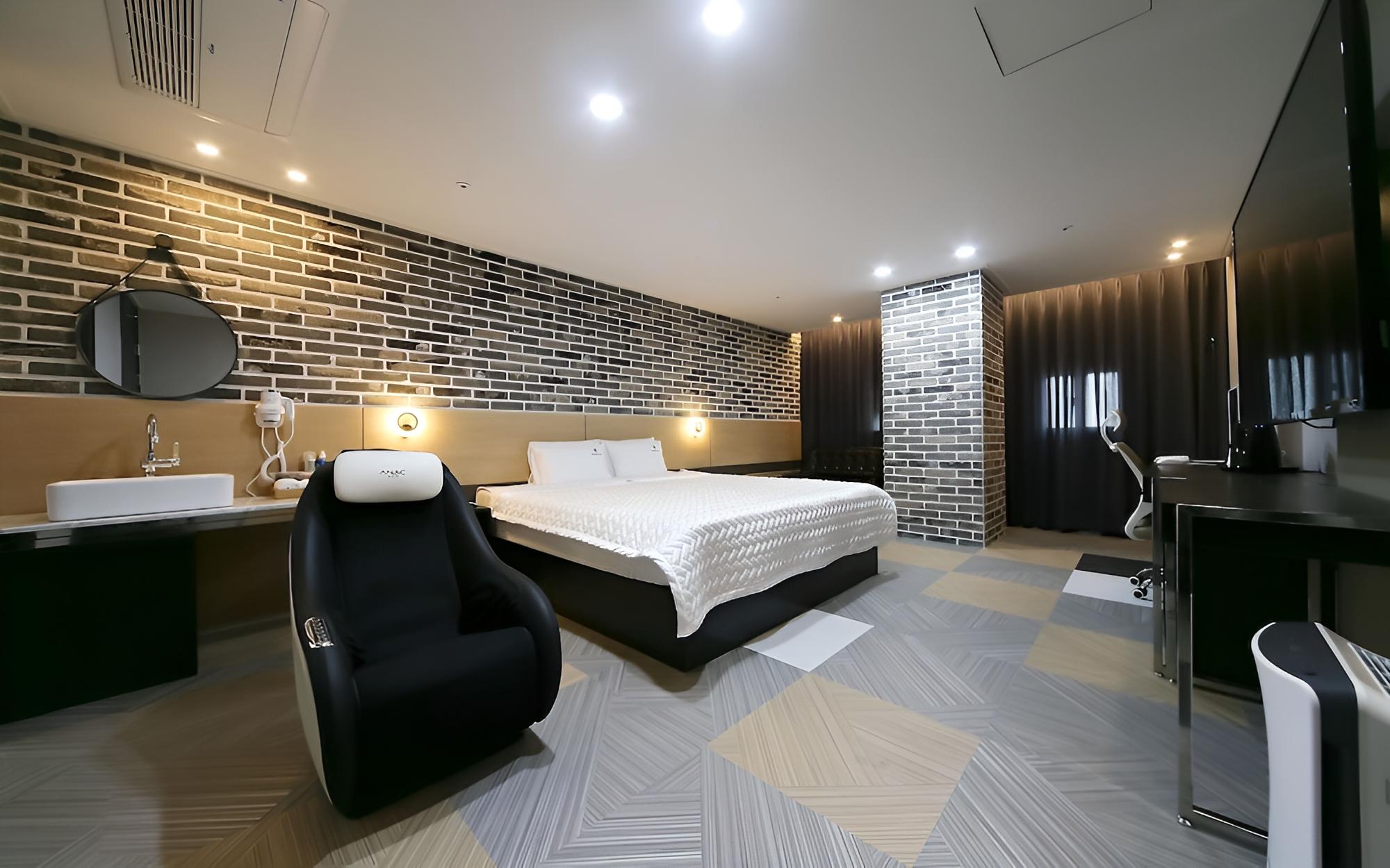 Room (Royal Suite-Open Special Price (exclu) photo 2