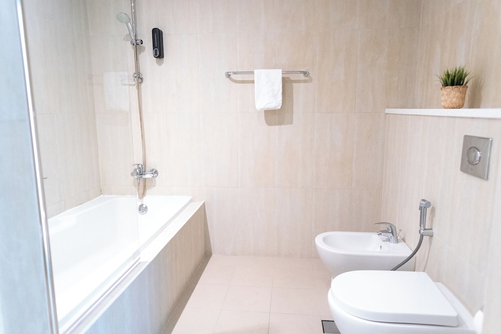Exclusive Apartment, 2 Bedrooms, Balcony, Sea View photo 2
