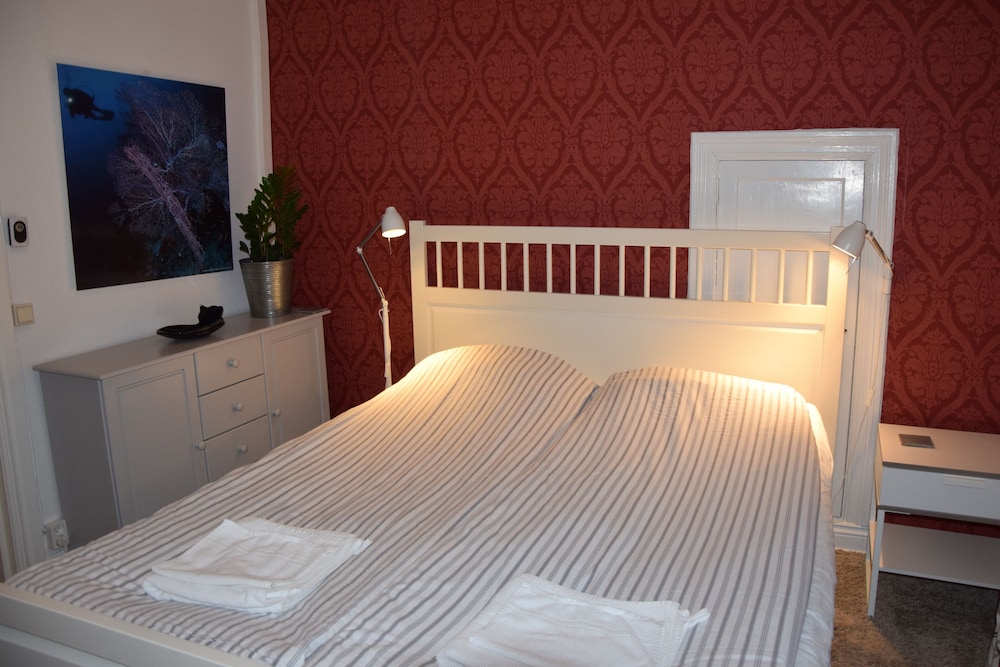 Double Room, Shared Bathroom photo 1