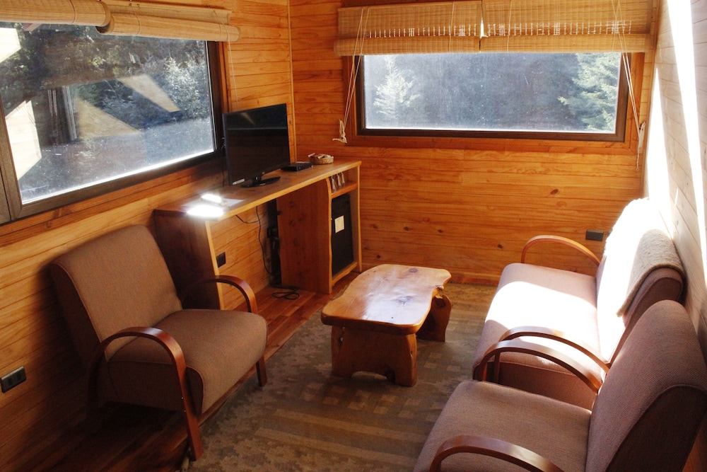 Comfort Quadruple Room, 2 Bedrooms, Private Bathroom (Tineo) photo 3