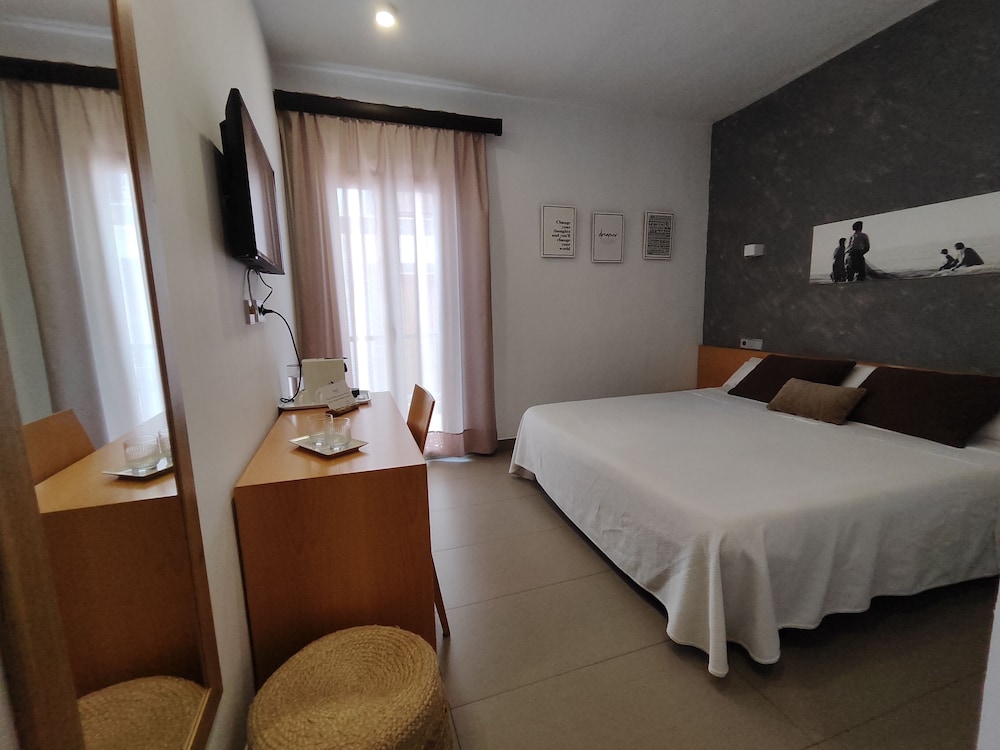 Economy Double Room photo 3