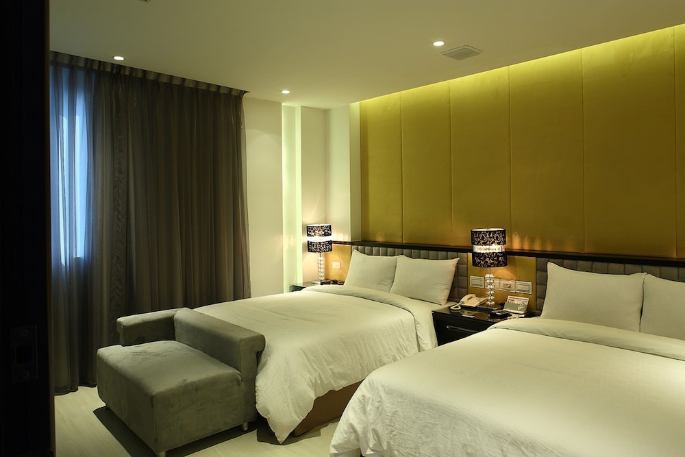 Elite Quadruple Room photo 2