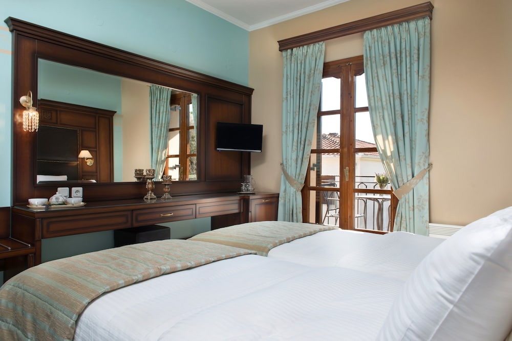 Superior Double or Twin Room - Photo 7