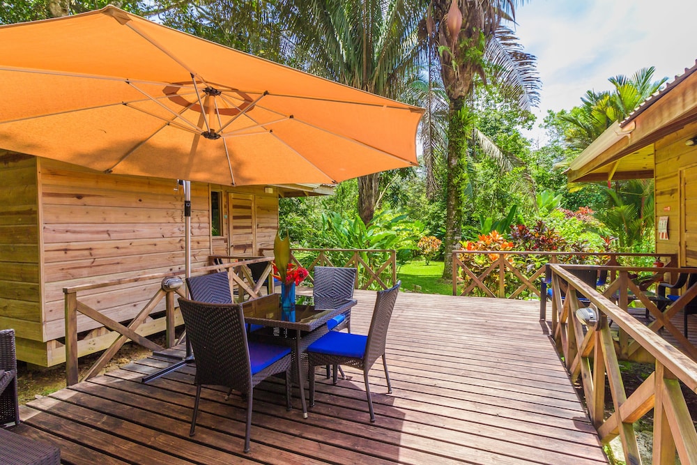 Superior Villa, 1 Queen Bed, Garden View, Garden Area photo 3