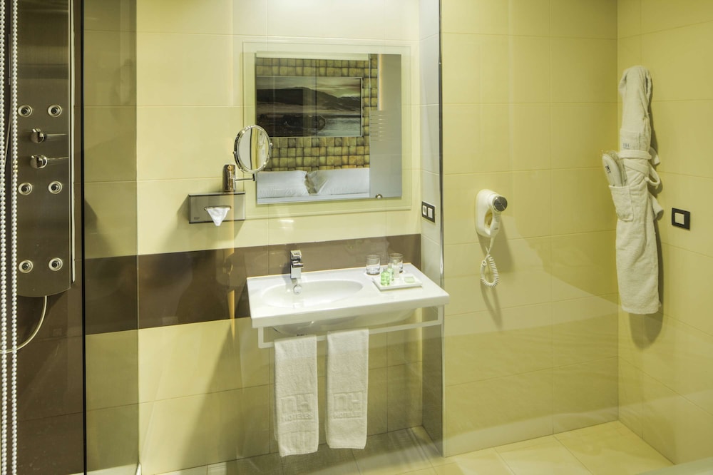 Standard Room - Photo 26
