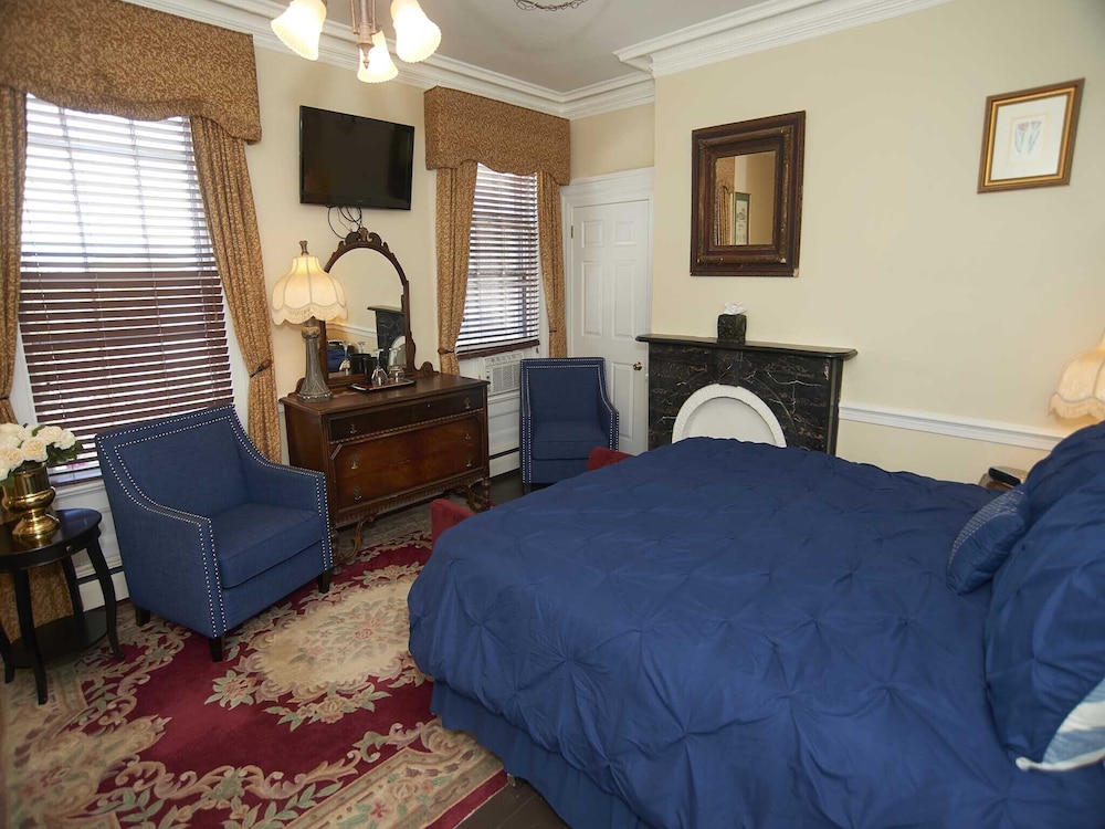 Standard Double Room, Ensuite (The Inn 1 King (no pets))