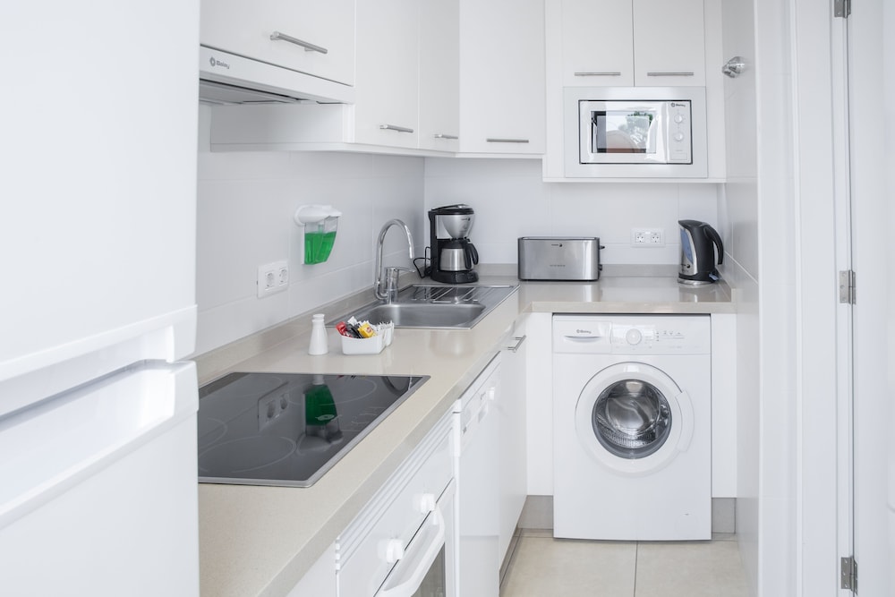 Family Apartment, 2 Bedrooms - Photo 4