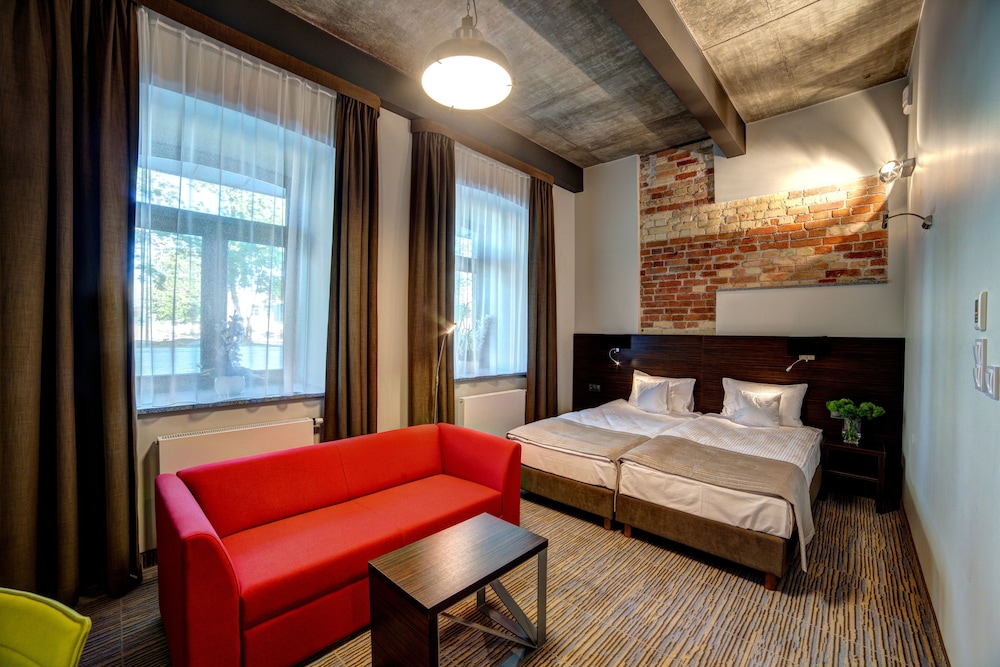 Classic Twin Room