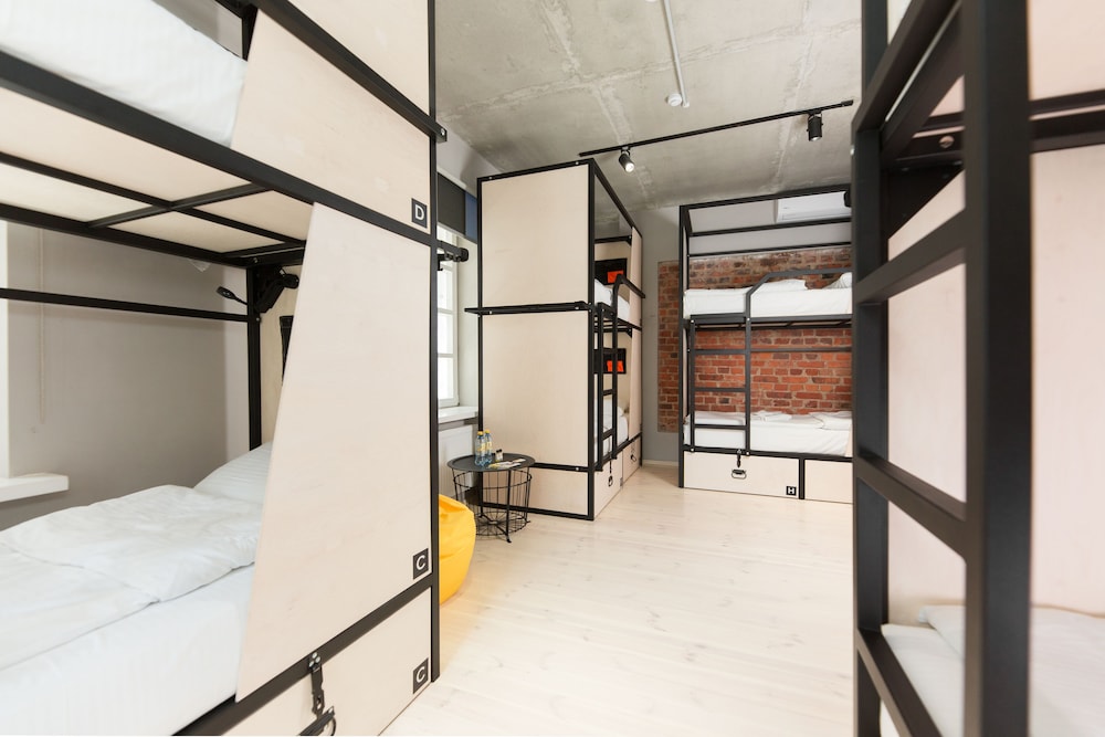 Bed in 8-Beds Mixed Dormitory Room photo 2