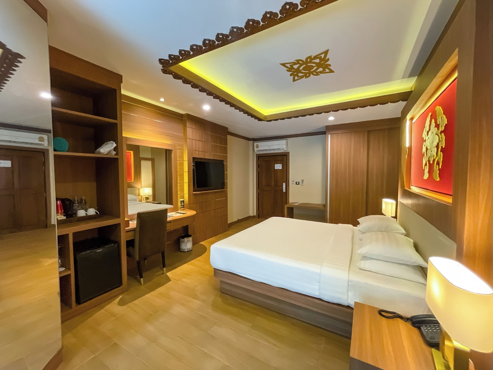 Deluxe Room, Pool Access (Premium) photo 1