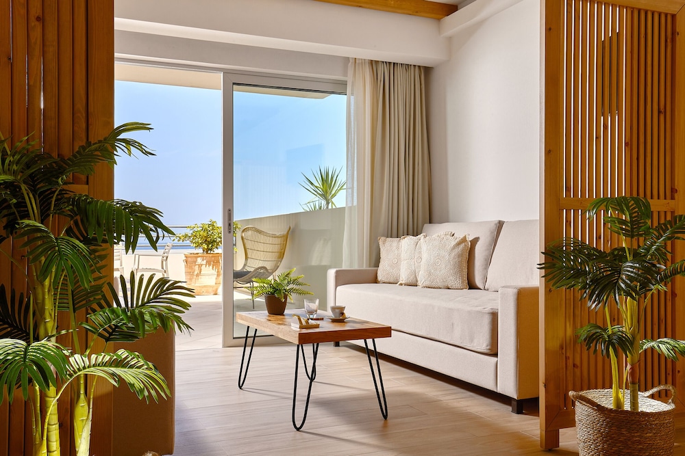 Family Room, Sea View