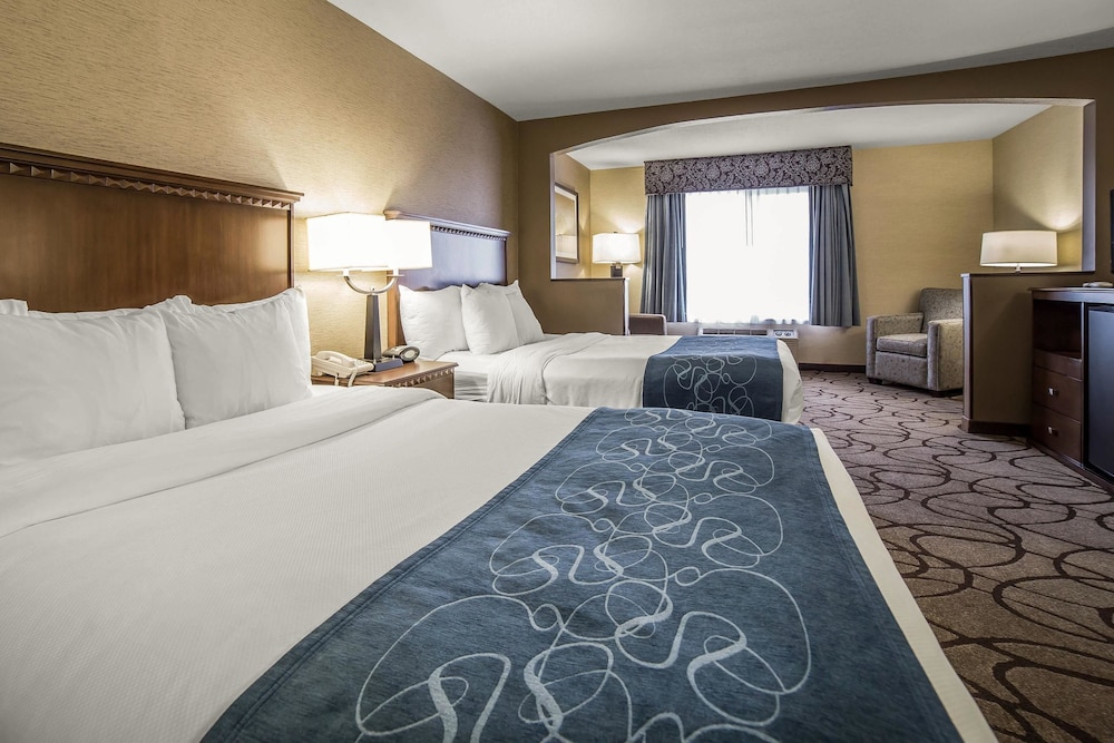 Suite, Multiple Beds, Non Smoking - Photo 3