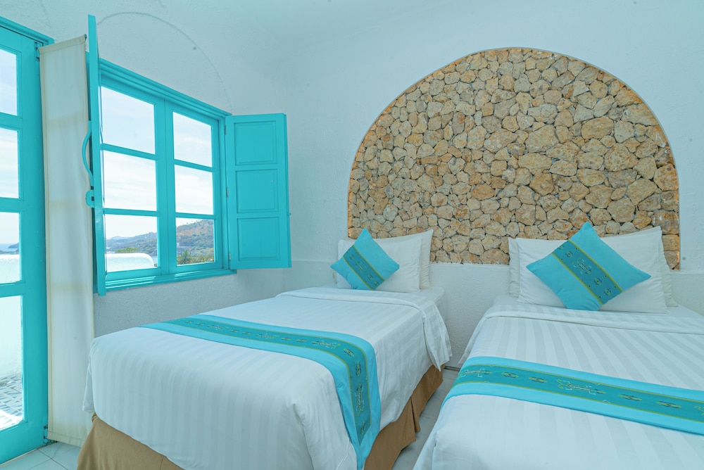 Deluxe Room - Photo 5