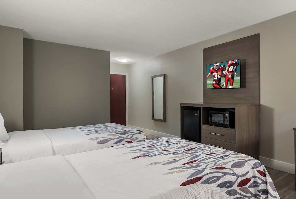 Deluxe Room, 2 Queen Beds, Non Smoking photo 3