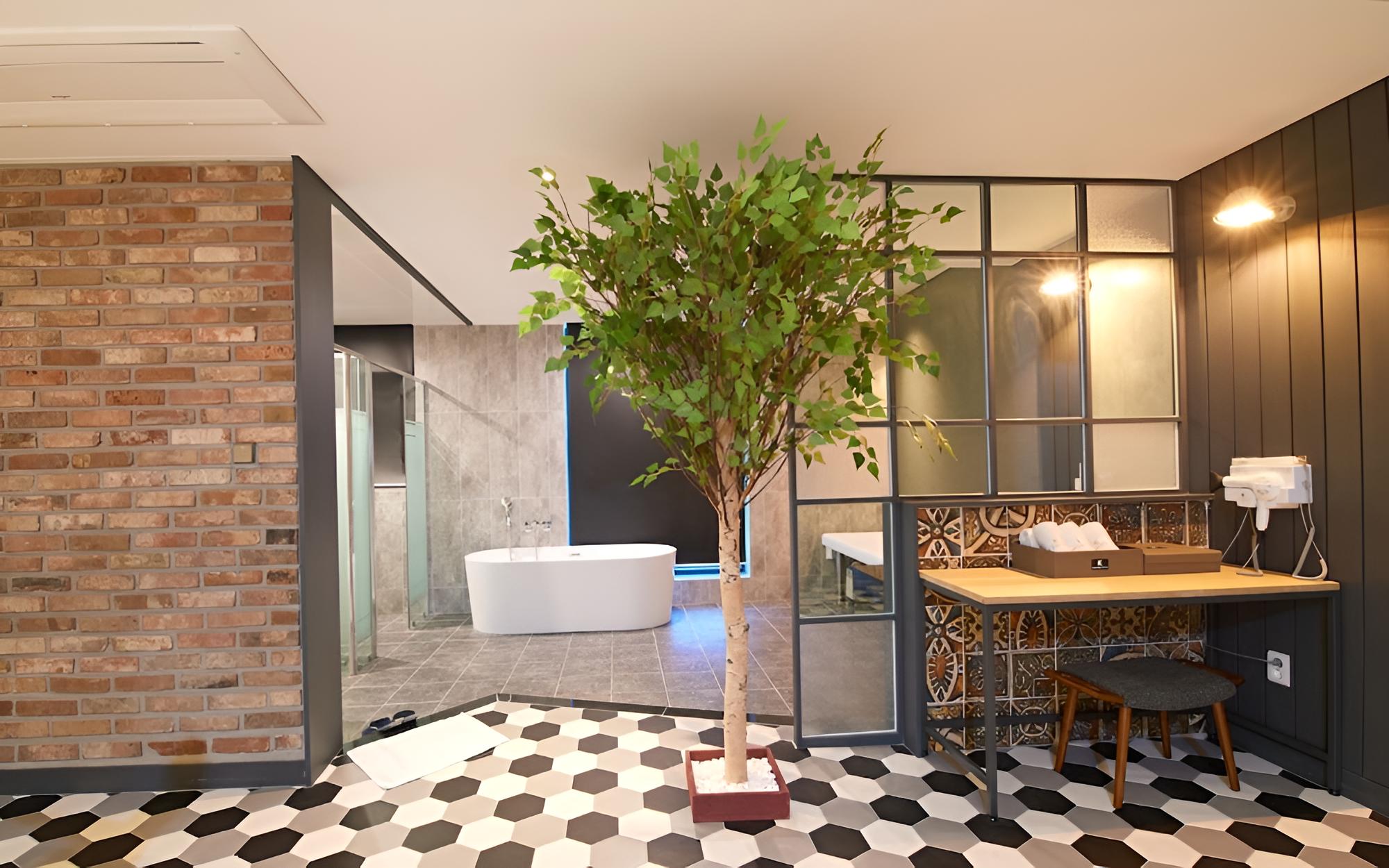 Room (VIP Twin (Bathtub Random Assignment S) - Photo 2