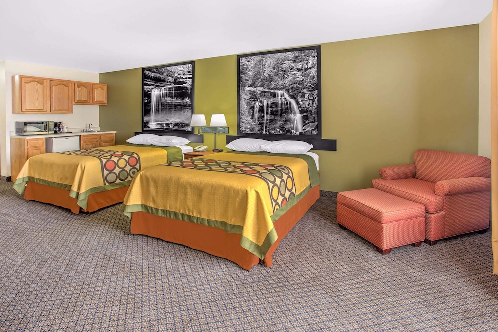 Suite, 2 Queen Beds, Non Smoking (Efficiency) photo 1