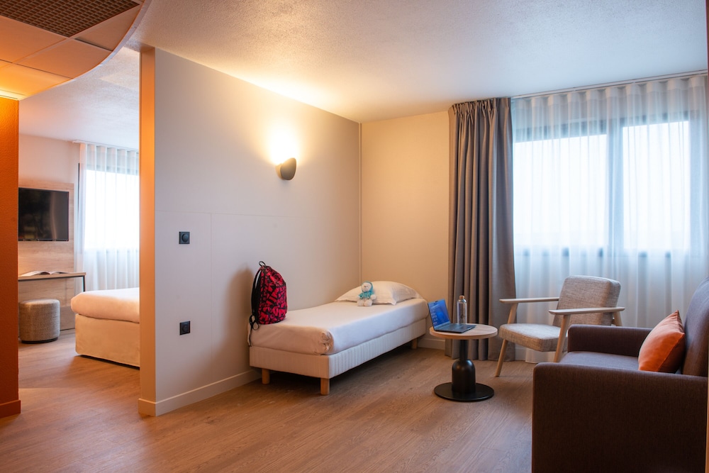 Junior Suite 1 to 4 People - Photo 4