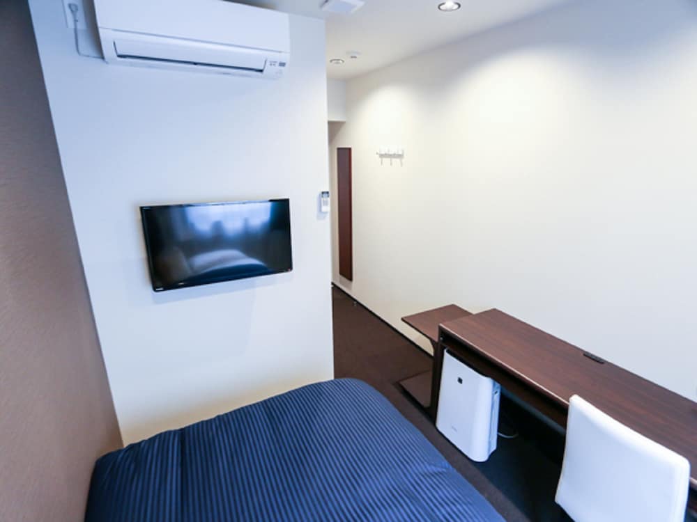 Single Room, Non Smoking photo 2