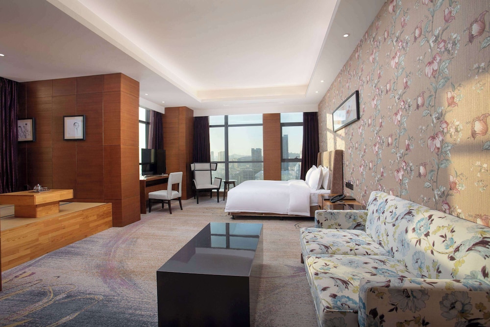 Executive Room, 1 King Bed, Non Smoking photo 1