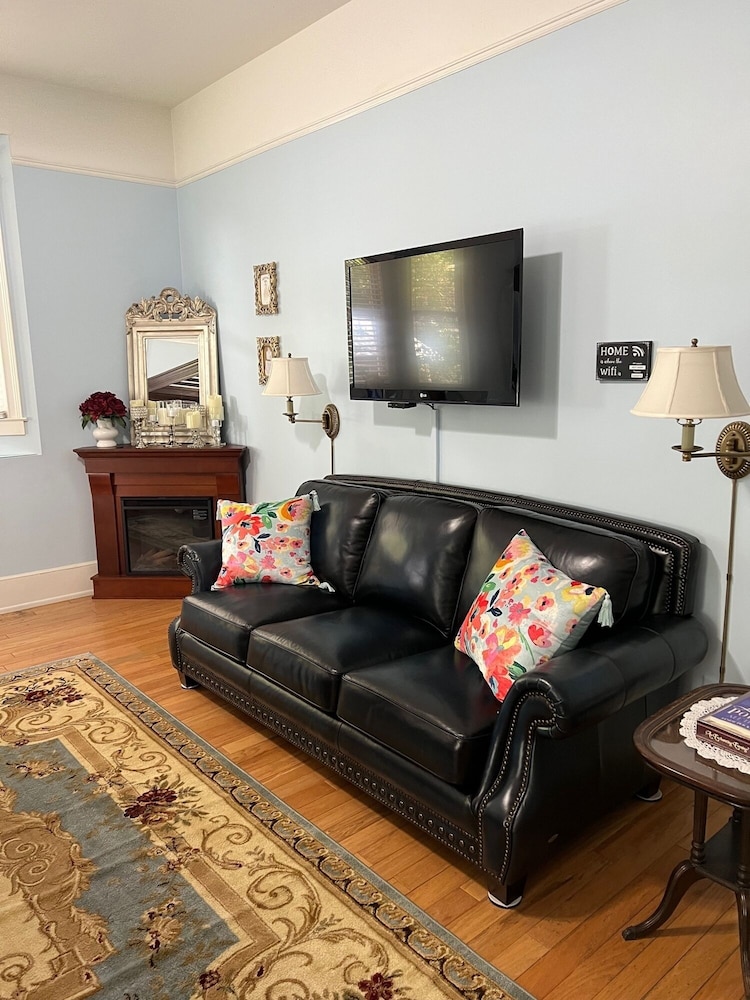 Mizell Suite 1st Floor photo 2