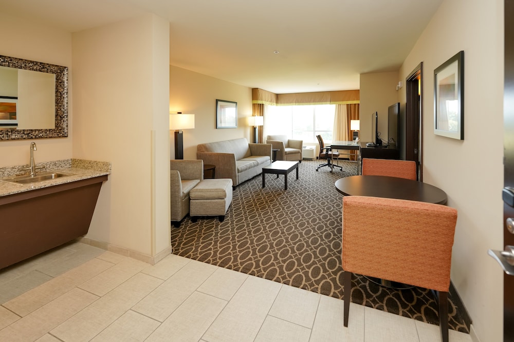 Suite, 1 Bedroom photo 2
