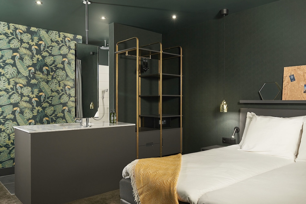 Comfort Room, Ensuite (Open Bathroom) photo 2