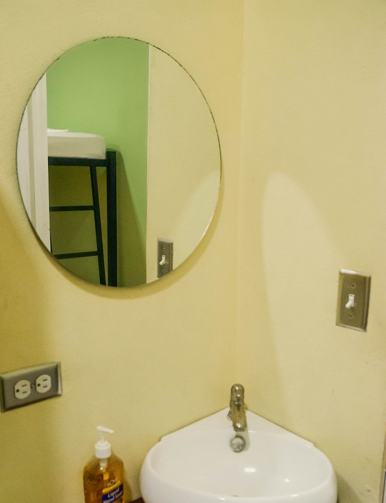Basic Shared Dormitory, Men only photo 2