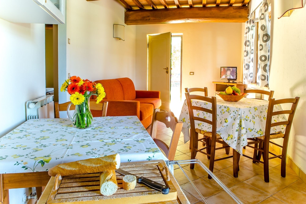 Apartment, 2 Bedrooms (Casale Pino trilo 4+2) photo 3