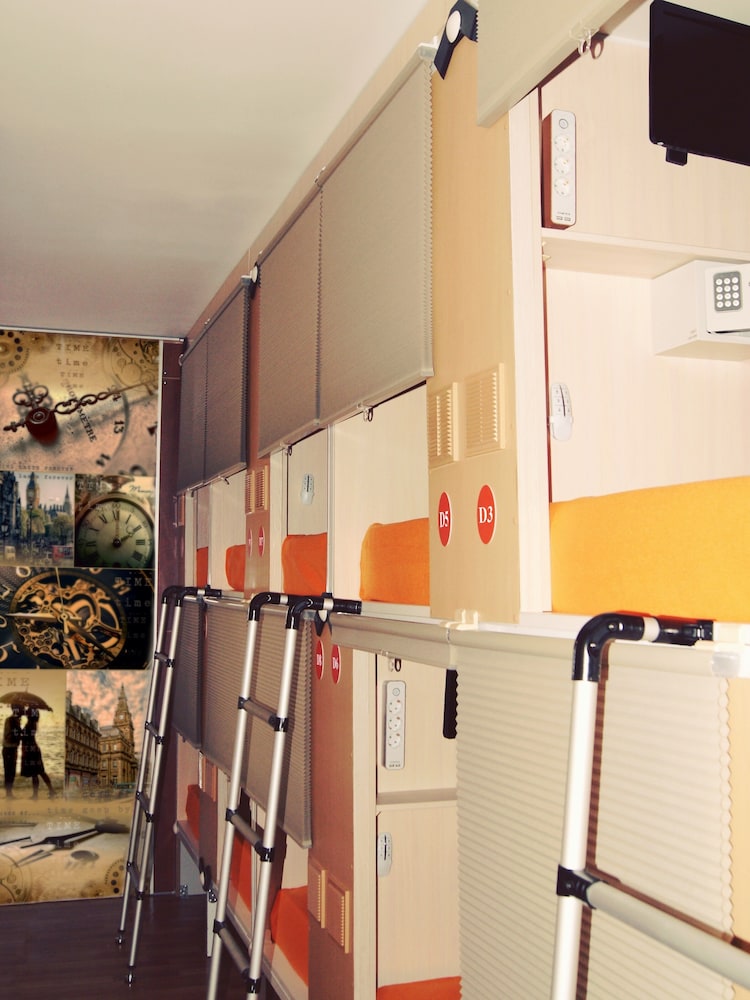 Capsule In 12-Beds Male Dormitory photo 1
