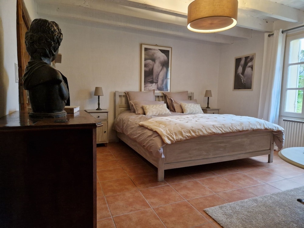 Double Room, Private Bathroom, Garden View photo 3