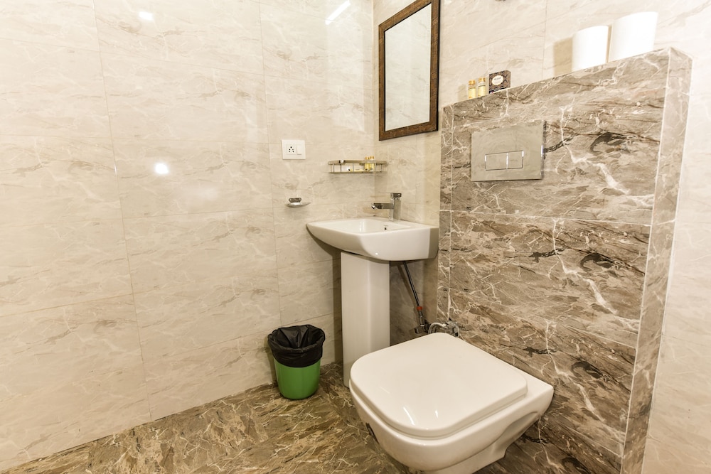 Deluxe Room - Photo 2