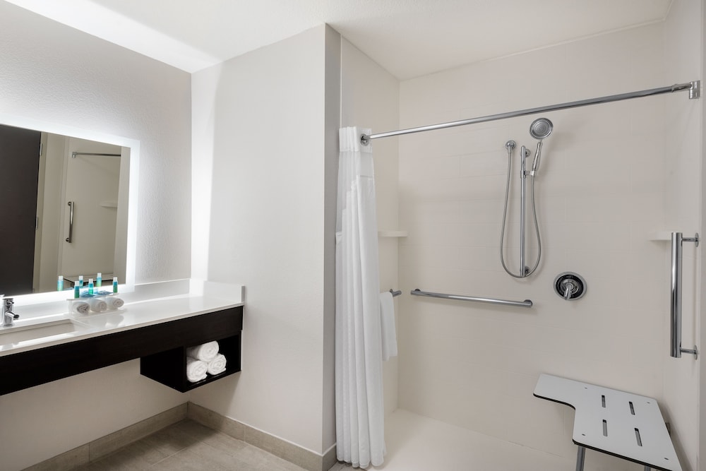 Standard Room, 2 Queen Beds, Accessible (Communications) - Photo 3