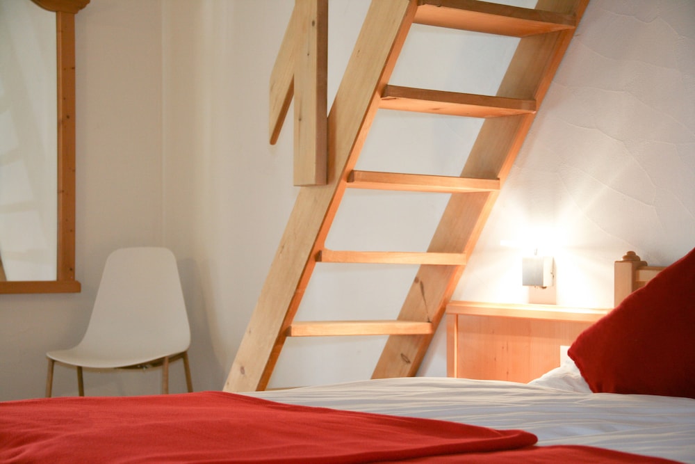 Standard Quadruple Room, 1 Bedroom, Mountain View photo 2