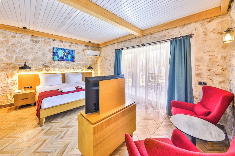 Economic Room, Garden Floor with Jacuzzi - Photo 3