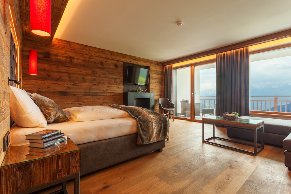 Comfort Suite, Balcony, Mountain View photo 1
